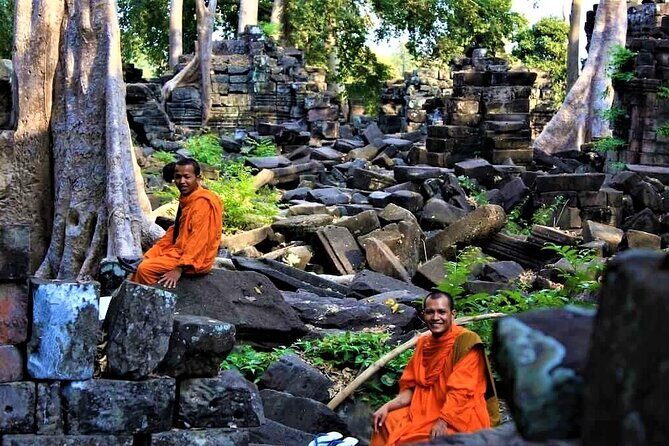 Banteay Chhmar Temple & Silk Farm Private Day Trip from Siem Reap - Who should book this trip
