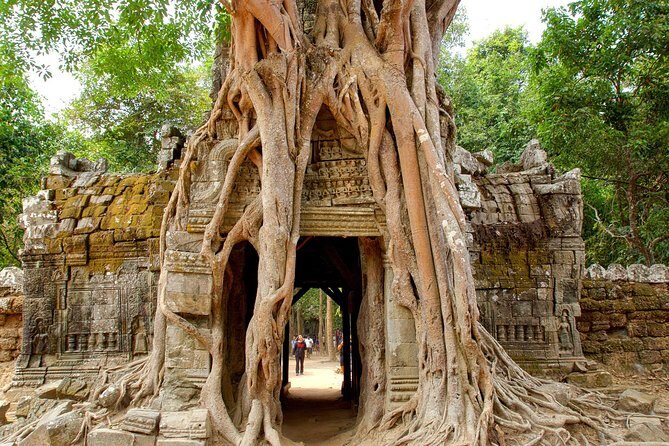 Banteay Srei & Angkor Big Circuit Tour - Pre Rup: Pyramid-Shape Temple to Set Your Orientation