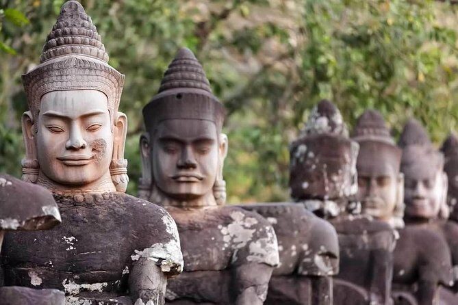 Best of Siem Reap 3-Day Private Tour to Angkor Wat & Tonle Sap - What to wear and bring so the temples feel comfortable