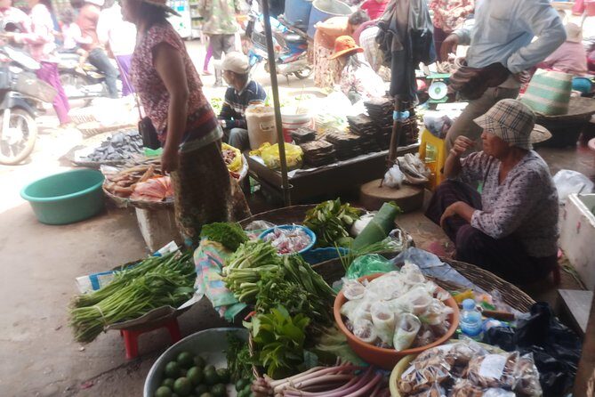 Cambodian Art Tour in Siem Reap Including Apsara Show with Optional Angkor Tour - Angkor Option: Temples in the Morning, Crafts Later