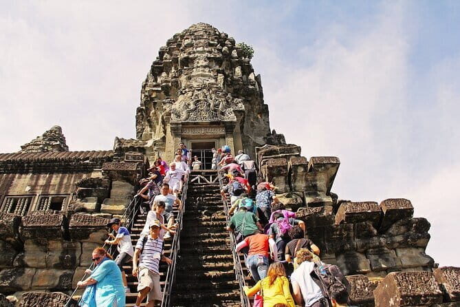 Exclusive Angkor temples and Small group temples tours - How the Day Flows: A Ruins Circuit With a Sunset Finish