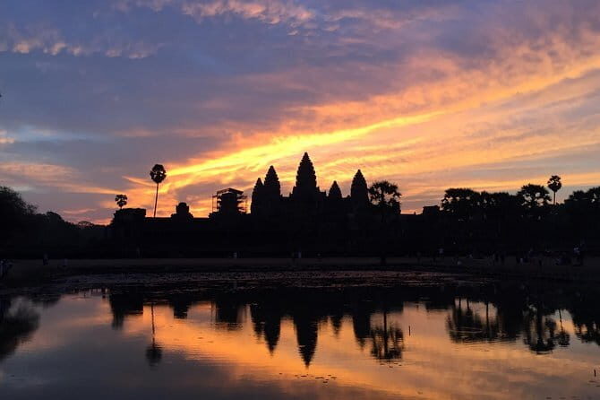 Explore Angkor Sunrise Spectacle a Full Day Temples Tour - Stop 5: Banteay Srei if there’s time, and why it’s worth considering