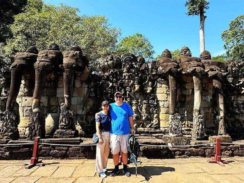 Explore Angkor Temple Sunset With Tour Guided - Angkor Wat: UNESCO, Suryavarman II, and Carvings That Reward Patience