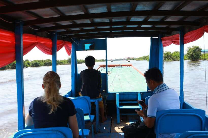 Exploring the Enchanting Kampong Phluk Floating Village - Floating Village Life: What Makes Kampong Phluk Different