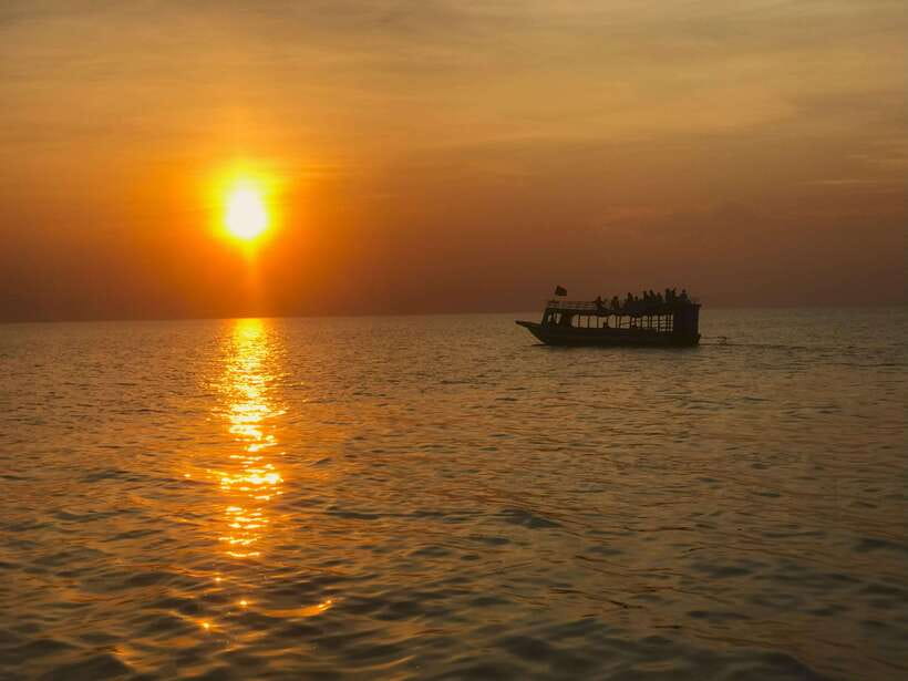Exploring the Enchanting Kampong Phluk Floating Village - Should You Book Kampong Phluk?