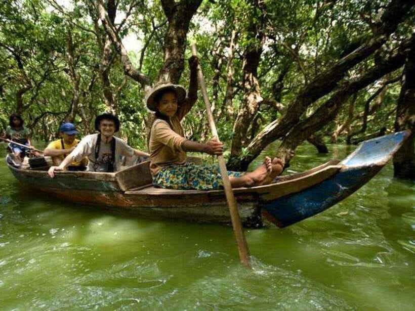 Floating Village-Mangroves Forest Tonle Sap Lake Boat Tour - Wat Bo and other Siem Reap landmarks: where the tour gets cultural