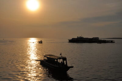 Floating Village Tour with Khmer Meal & Beer - A Market Stop That Helps You Read What You’re Seeing
