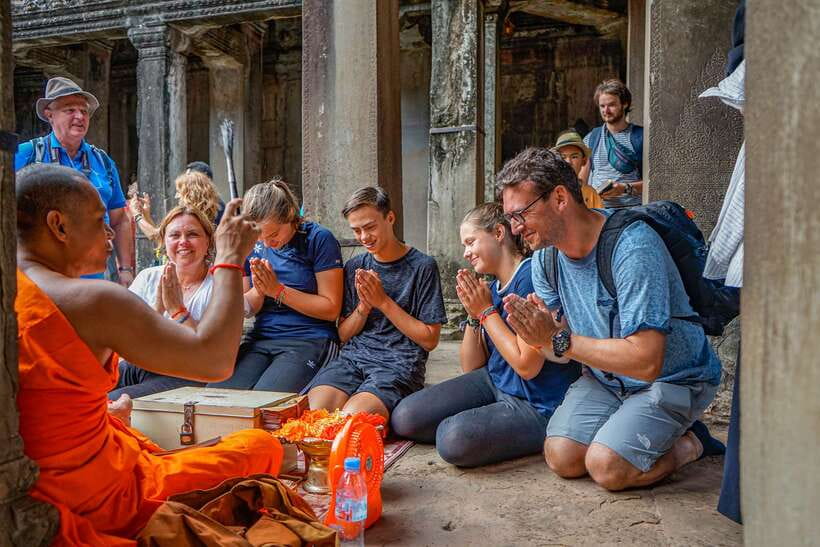 From Siem Reap: Angkor Wat Full-Day Private Tour & Sunrise - Sunrise at Angkor Wat: why the 5:00 am start is worth it