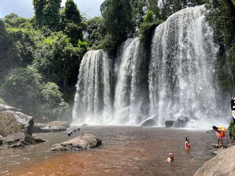 From Siem Reap: Banteay Srei and Kulen Waterfall Guided Tour - Kulen + Banteay Srei in one day: the value of this route