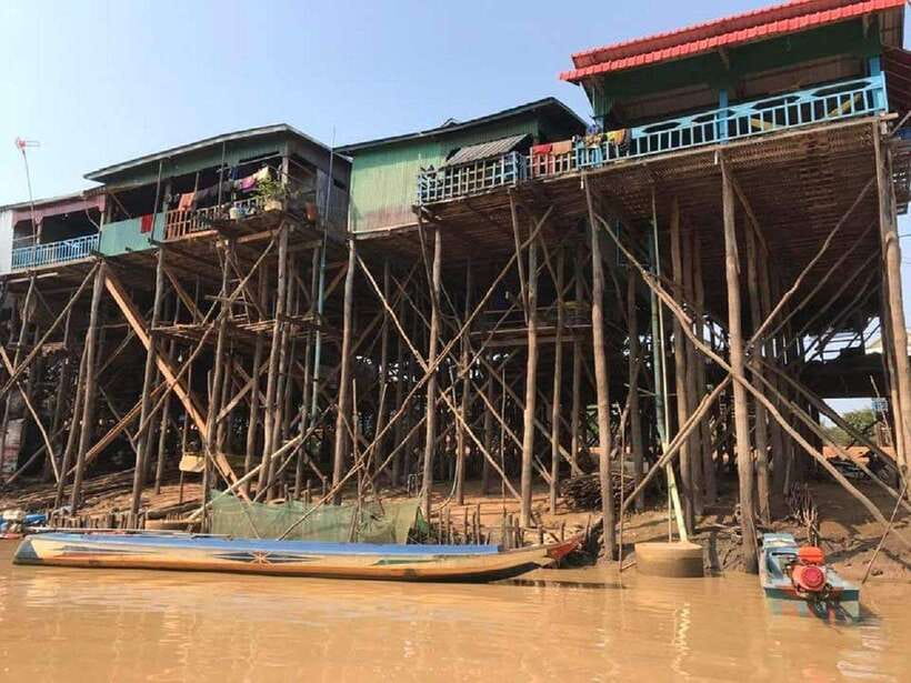 From Siem Reap: Floating Village Tour by Boat - The First Look: Pagoda or Local Market Stop Before the Water Ride