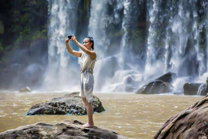 From Siem Reap: Guided Kulen Waterfall Tour - Palm Sugar Village Stop: Local Life, Not Just Souvenirs