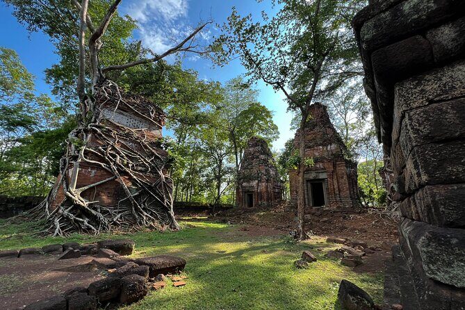 Full Day Banteay Srei Beng Mealea and Koh Ker Small Group Tour - Stop 3: Koh Ker and Prasat Thom (King Jayavarman IV’s temple)