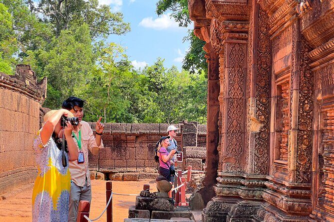 Full Day Banteay Srei Beng Mealea and Koh Ker Small Group Tour - Lunch at a local family restaurant: fueling up without rushing