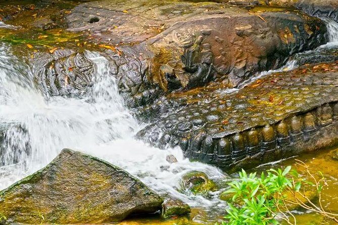 Full-Day Kulen Waterfall & 1000 Lingas Join-in Tour - Stop 2: The Riverbed Carvings at Anlong Pong Phkay (River of 1000 Lingas)