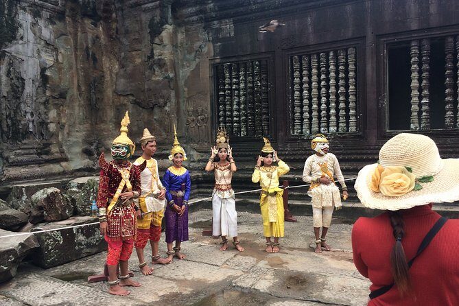 Full-Day Siem Reap Angkor Major Temples Private Tour - Bayon Temple and the 216 Smiling Buddha Faces