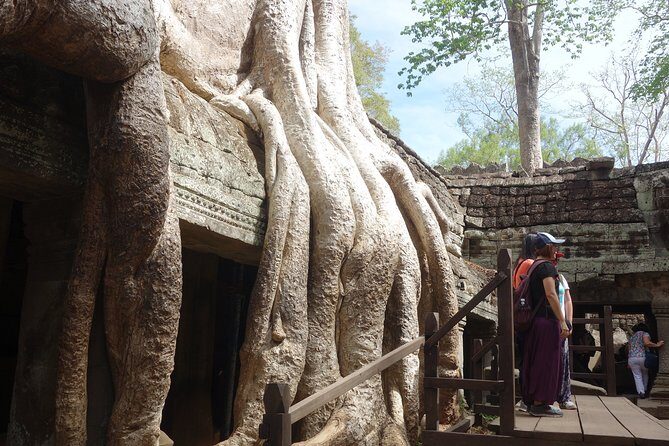 Full-Day Siem Reap Angkor Major Temples Private Tour - Baphuon Temple: When the Guide Lets You Choose the Climb