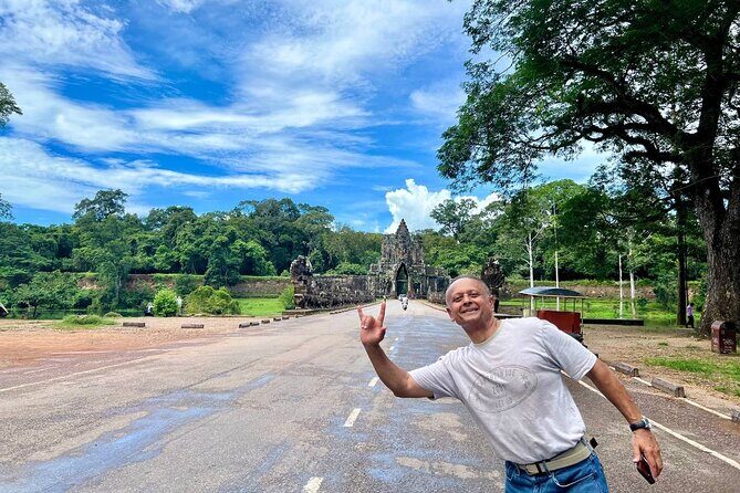 Full Day Tour Phnom Penh to Siem Reap Taxi, Angkor Visit & Return - What you’re paying for: $125 plus $37 entrance, and why it can still be good value