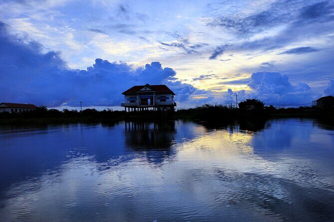 Half-Day Private Sunset Tour In Kampong Phluk From Siem Reap - Why Kampong Phluk at sunset is the smart choice