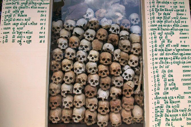 Half Day War Museum Siem Reap Killing Fields and Artisans Angkor - Wat Thmey Killing Fields: a memorial pagoda with daily life nearby