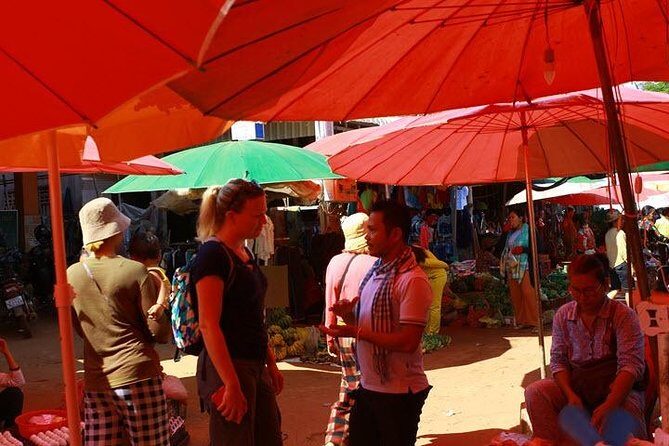 Kampong Phluk Floating Village & Sunset Lake Canoe Tour - Price and value: what you get for $20 in Siem Reap