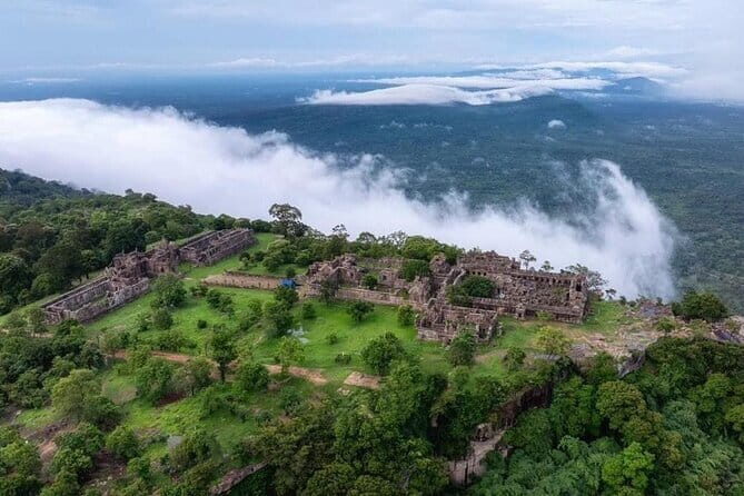 Kbal Spean, Banteay Srei, Beng Melea & Rolous temples Tour - Roluos Temples: Preah Ko, Bakong, and Lolei for the older layer