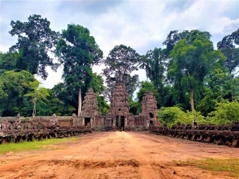 Kbal Spean Trekking Tour with Banteay Srei & Landmine Museum - Who should book this Kbal Spean day trip