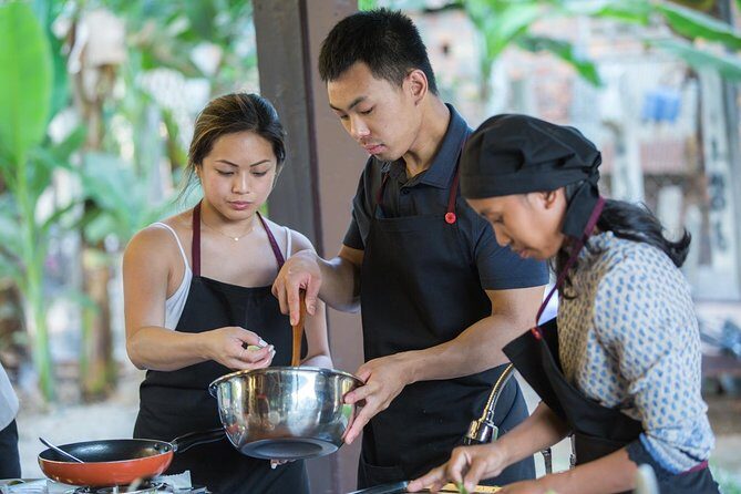 Khmer Cooking Class at a Local's Home in Krong Siem Reap - Hands-On Instruction That Stays Friendly and Fixes Your Mistakes
