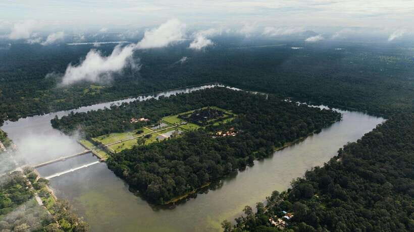 Luxury Private 2-Day Angkor Wat with English or German Guide - Who this tour suits best (and when you might rethink it)