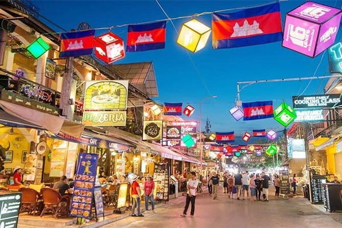 Night Street Tour in Siem Reap - Pub Street, then a speakeasy bar via hidden back alleys