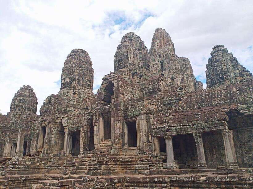 One Day Angkor Wat Trip with Sunrise - Guides in real life: what you can expect from Chansip and Mr. Tong