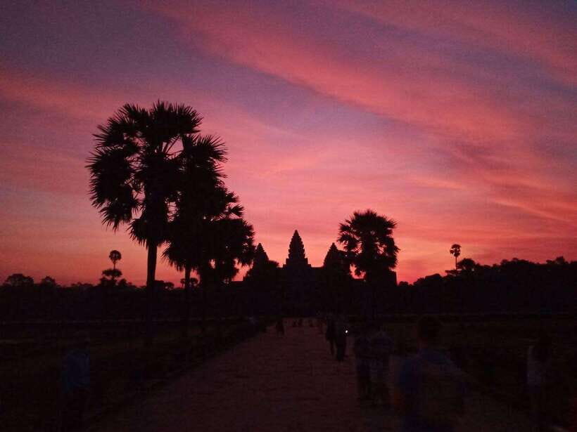 One Day Angkor Wat Trip with Sunrise - Angkor Thom and the South Gate: 8-meter walls you can feel