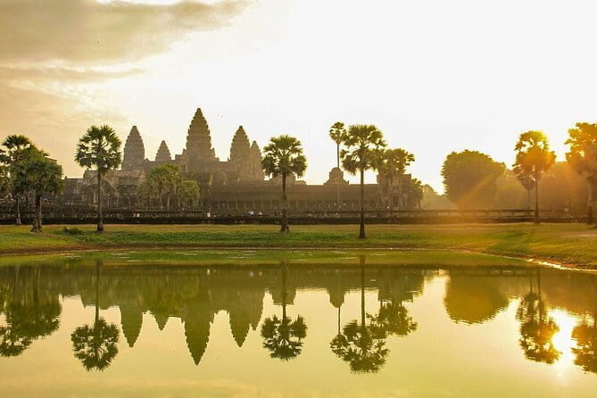 Personalised Angkor Wat Sunrise Off-the-Beaten Track Tour - Key Things You’ll Notice on This Sunrise Jeep Tour