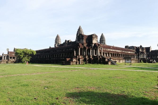 Personalised Angkor Wat Sunrise Off-the-Beaten Track Tour - Dress code and practical tips (so you don’t lose time at the gates)