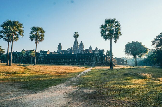 Personalised Angkor Wat Sunrise Tour by TukTuk - Should You Book This Angkor Wat Sunrise Tour?