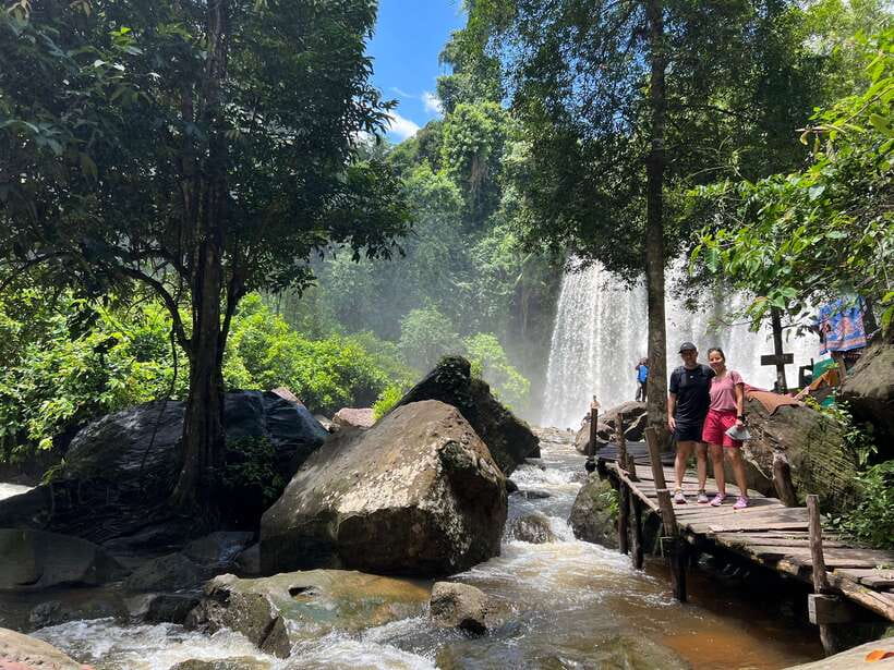Phnom Kulen Park: Tour with Elephant Forest from Siem Reap - Picnic Lunch by the Falls: Simple Food, a Useful Reset
