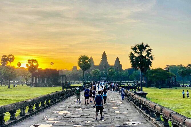 Phnom Penh to Siem Reap, Angkor Wat & Return, 2 Day Private Tour - Skun Spider Sanctuary (Spiderville) and Prasat Kuha Nokor: quick hits of real life