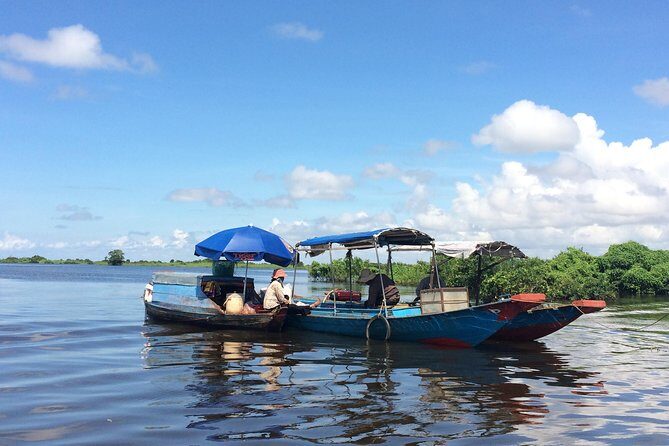Private 2 Days Angkor Wat Sunrise, Floating Village & Beng Mealea - The Tonle Sap floating village day: why the boat ride matters