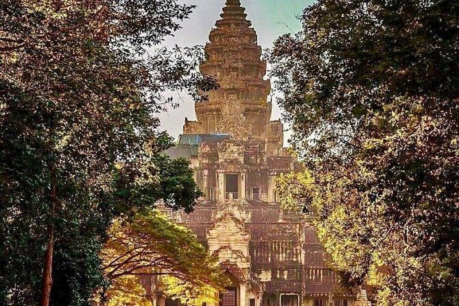 Private 2 Days Angkor Wat Sunrise, Floating Village & Beng Mealea - Private guide and driver details that actually change the day