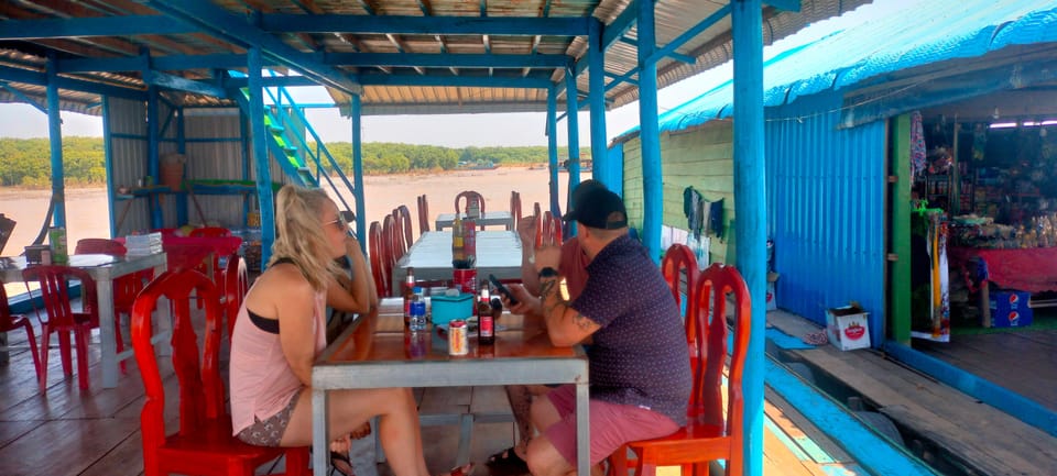 Private Angkor Wat Sunrise Tours And Sunset Floating Village - Bayon in Angkor Thom: faces, symbolism, and quick momentum