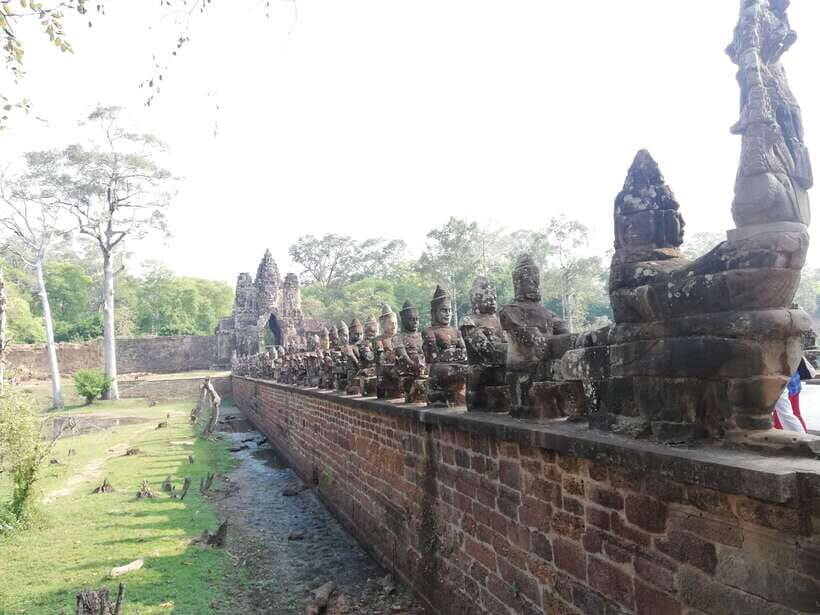Private Angkor Wat Temple Tour - Bayon Temple and its Buddha faces: smiling isn’t just a photo trick