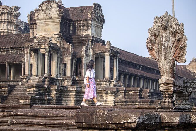 Private Angkor Wat Tour & Angkor Park/Heritage With Local Guide - Srah Srang and Lunch: Where the Day Levels Out