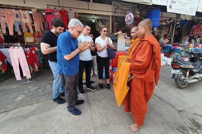 Private Guided Tour of Siem Reap Highlights & Hidden Gems - The flow of the day: Street 08 to craft market
