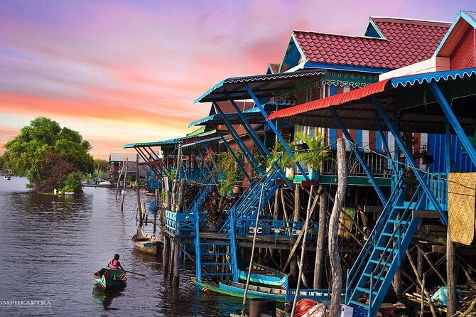 Private Kompong Phluk Floating Village Guided Tour - Entering Kompong Phluk: what makes this floating village tour worth your time