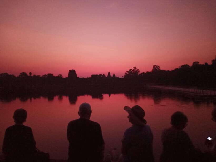 Private One Day Tour with Sunrise at Angkor Wat - Angkor Wat inner galleries: carvings you can follow instead of just stare at