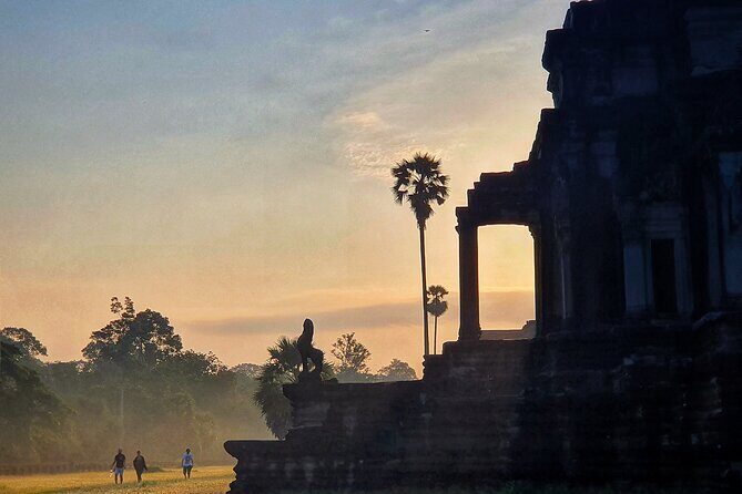 Private Sunrise & Angkor Complex by English Speaking Van Driver - Key highlights you should know
