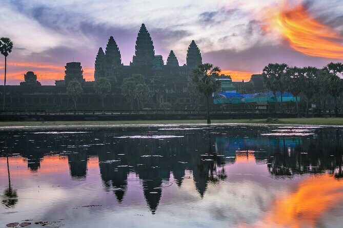Private Sunrise Angkor Wat Tour with pickup from your hotel - Stop 1: Angkor Wat (sunrise, outside-and-inside in about 3 hours)