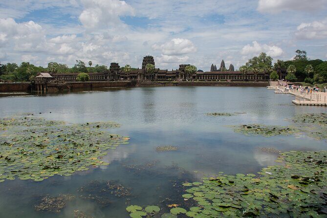 Private Sunrise Angkor Wat Tour with pickup from your hotel - Timing and logistics: how to make a sunrise tour actually work for you
