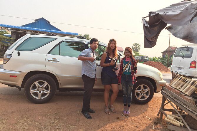 Private taxi transfer Siem Reap to Phnom Penh - Lexus RX300 vs Mercedes Istana: Choosing the Right Vehicle
