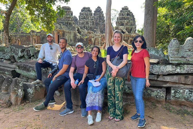 Private Temples and Lake Explorer - Two UNESCO days between Angkor’s stones and lake life