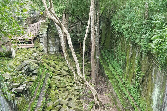 Private Tour to Beng Mealea Jungle Temple and Koh Ker - What to wear and pack for Beng Mealea and Koh Ker